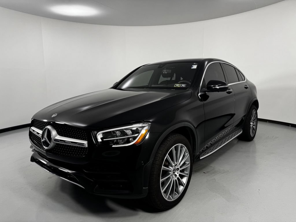 Used 2020 Mercedes-Benz GLC 300 4MATIC Coupe image 3