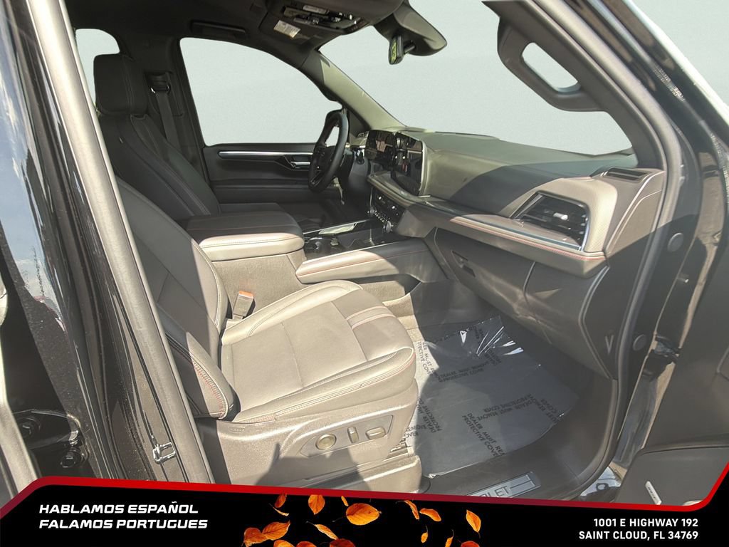 Certified 2026 Chevrolet Suburban RST w/ Comfort Package AWD/4WD image 31