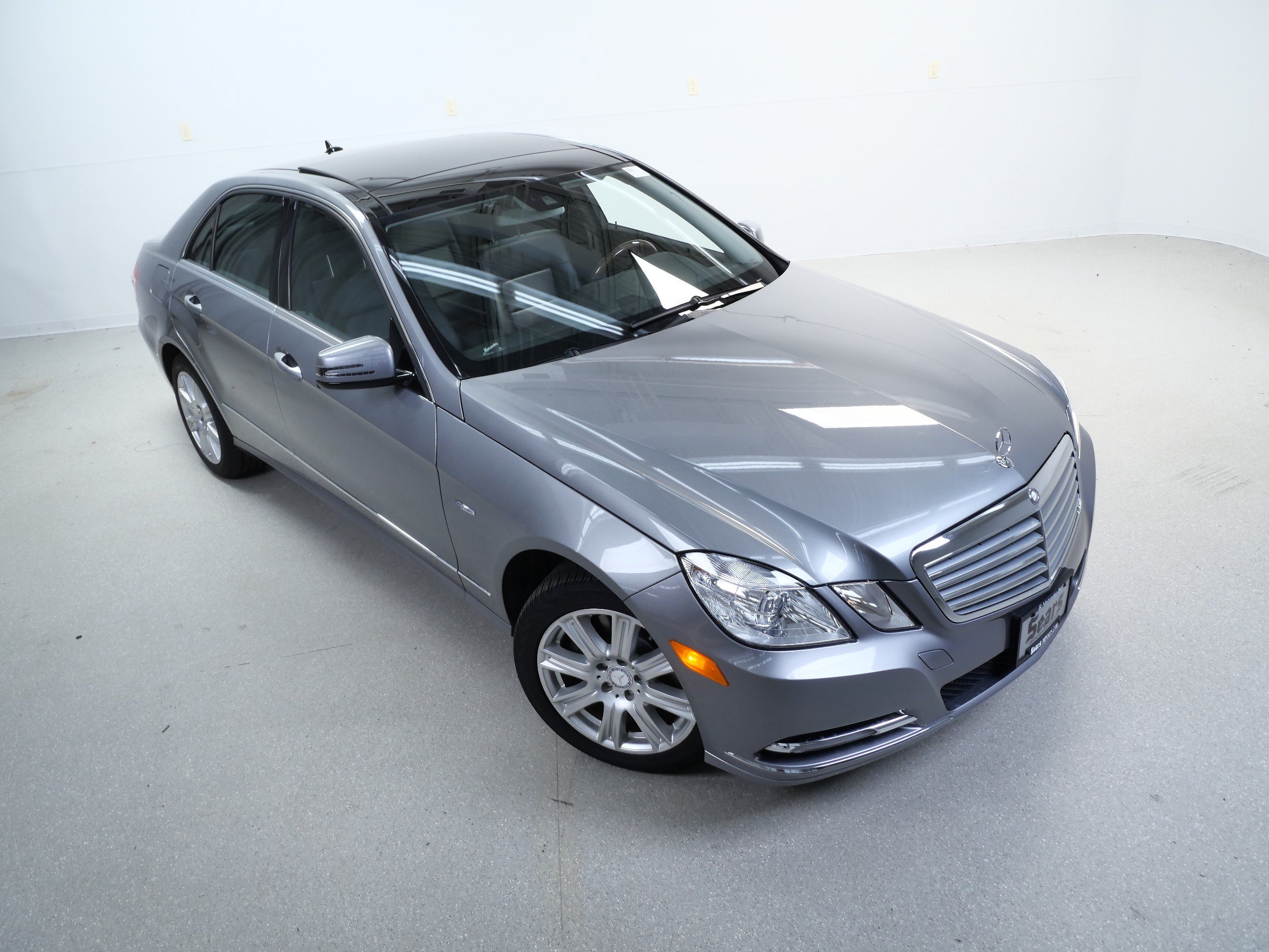 Used 2012 Mercedes-Benz E 350 4MATIC Sedan image 4