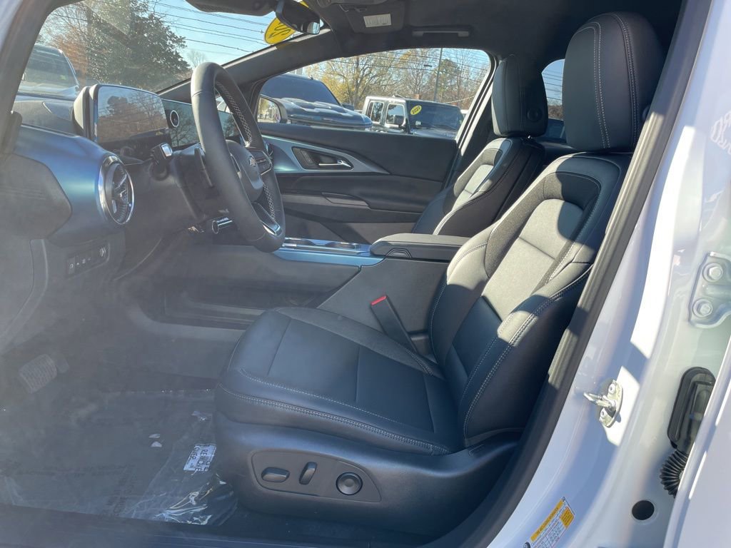 New 2026 Chevrolet Equinox EV LT image 4