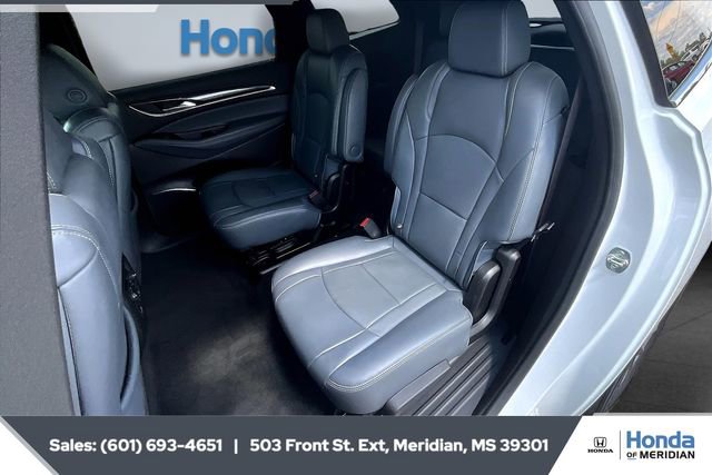 Used 2024 Buick Enclave Premium image 19