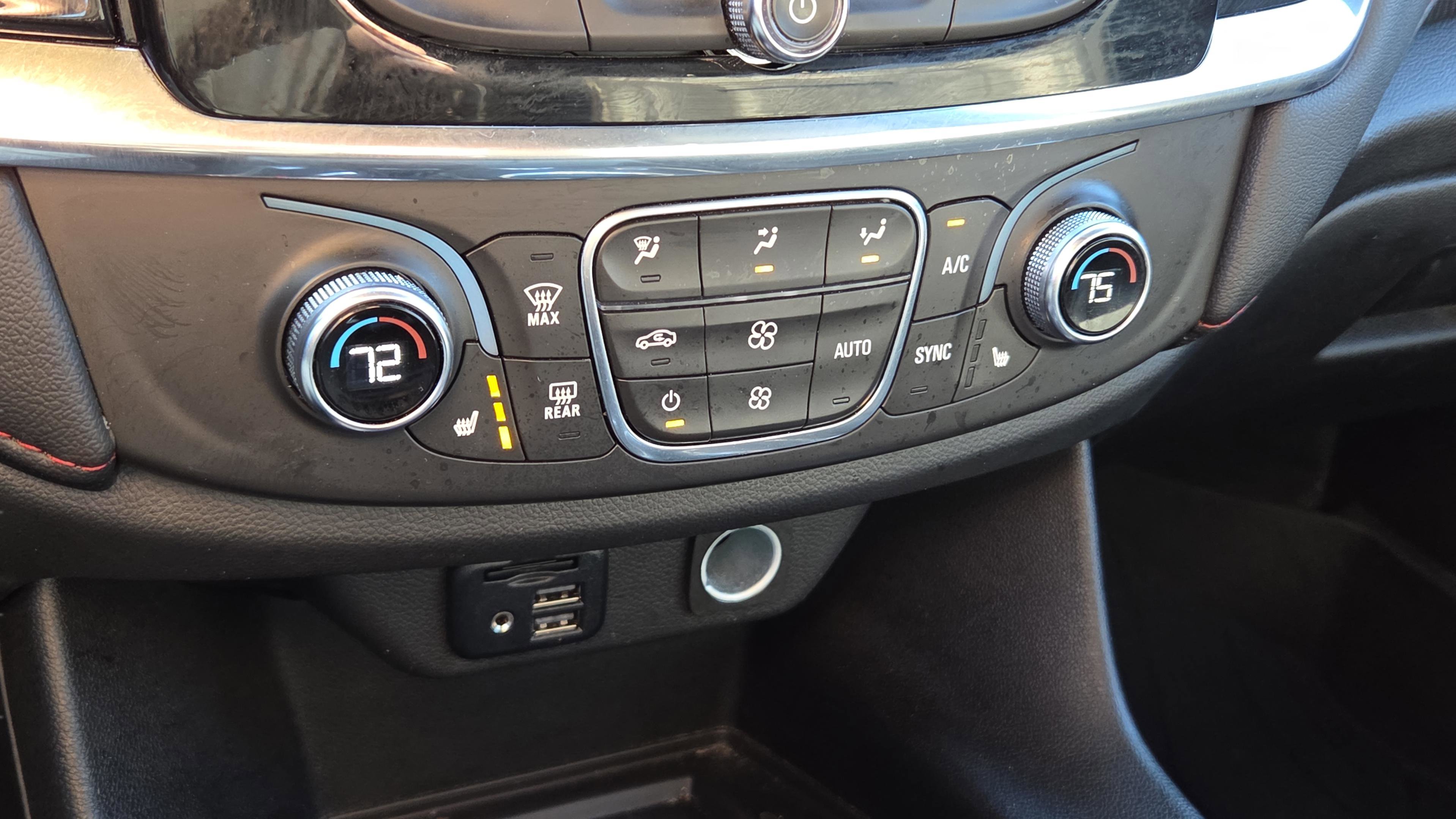 Used 2023 Chevrolet Traverse RS w/ LPO, Floor Liner Package image 25