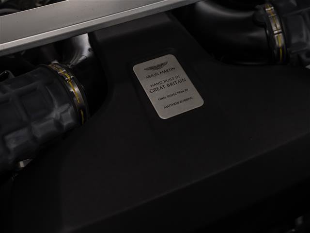 Used 2021 Aston Martin V8 Vantage Automatic image 24