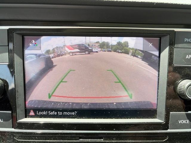 Used 2023 Volkswagen Jetta SE FWD image 11