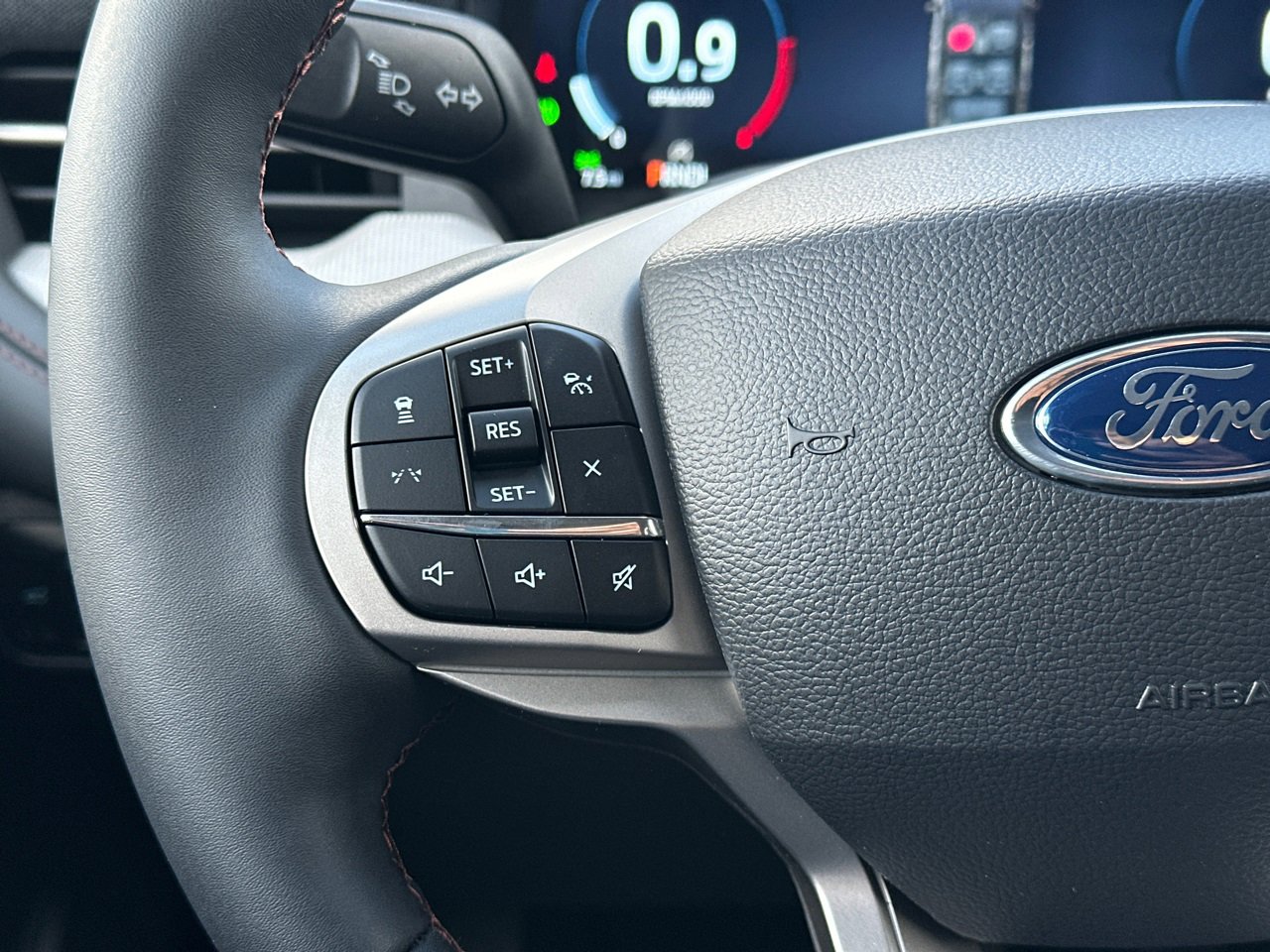 New 2026 Ford Explorer Active w/ Active Comfort Package image 25