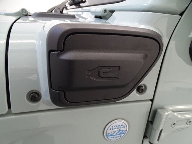 Certified 2023 Jeep Wrangler Unlimited Sahara w/ Cold Weather Group AWD/4WD image 25