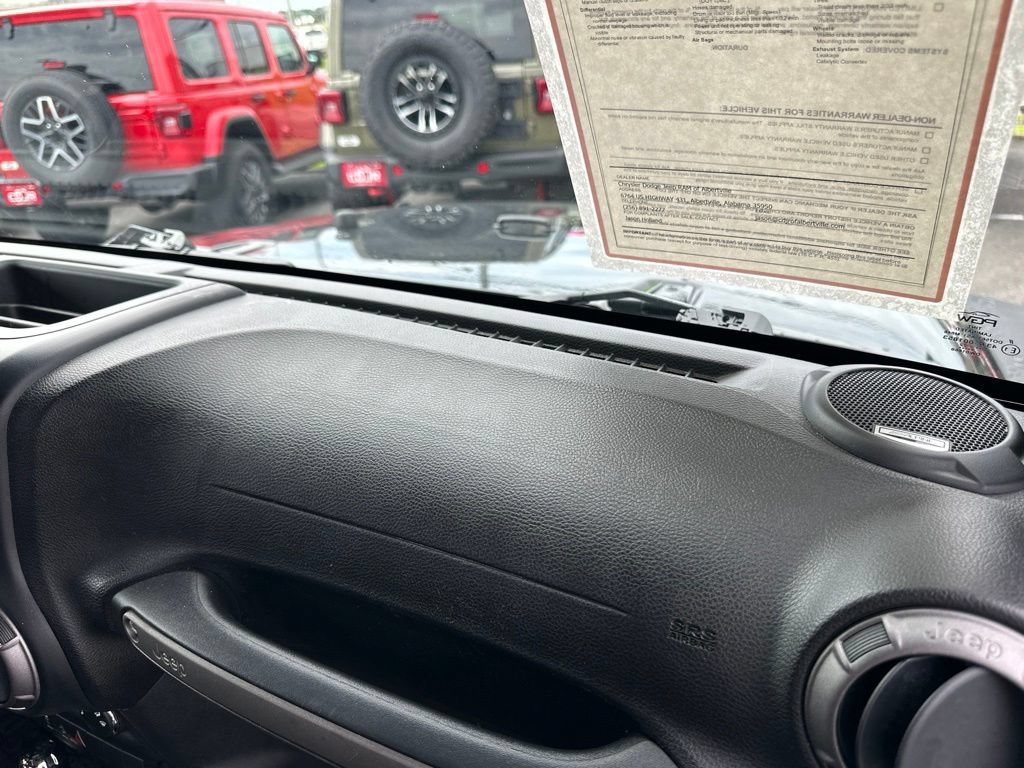 Used 2015 Jeep Wrangler Sport w/ Quick Order Package 24S AWD/4WD image 20