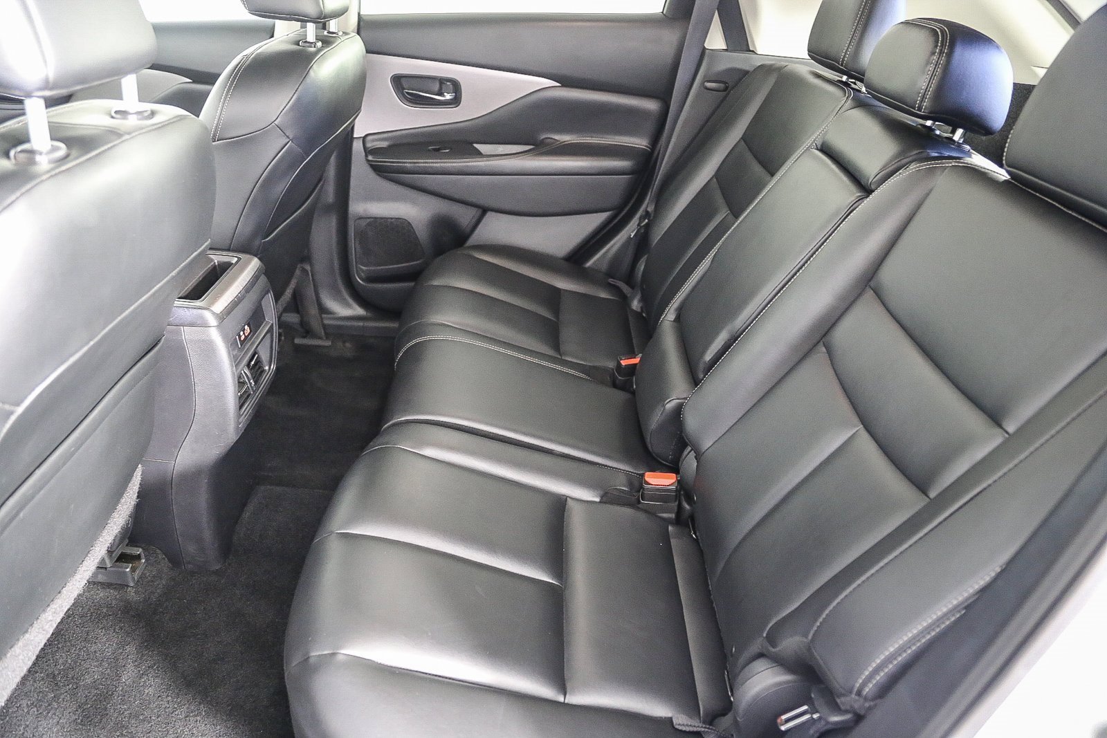 Used 2023 Nissan Murano SV image 17