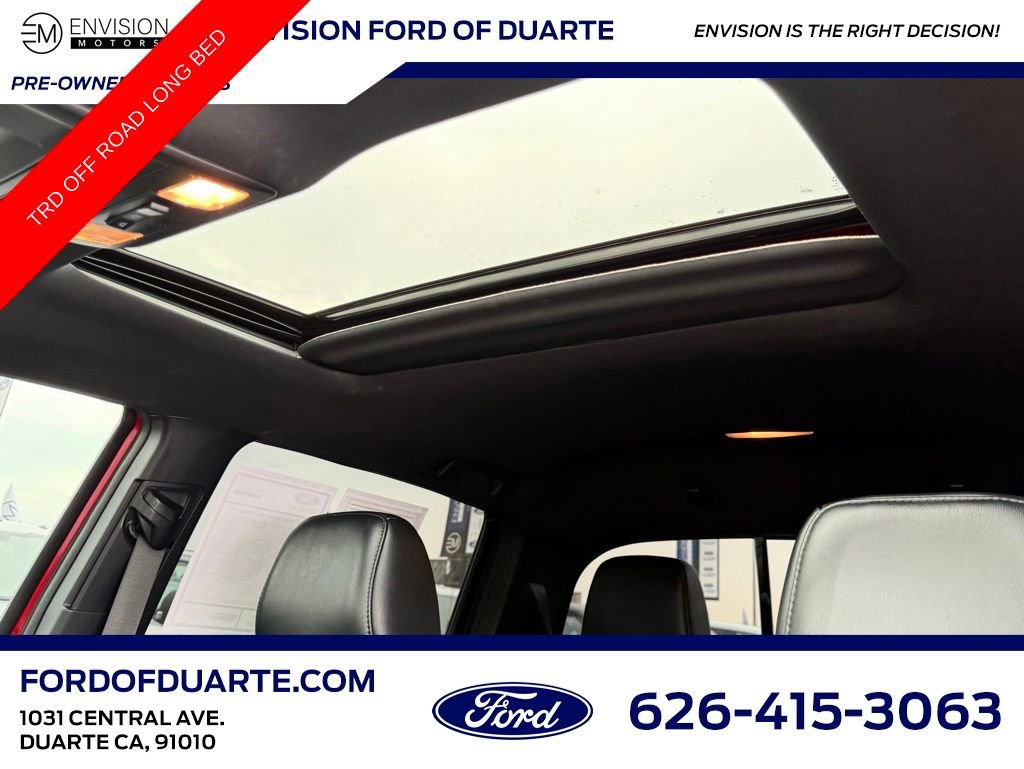 Used 2022 Toyota Tacoma TRD Off-Road image 17