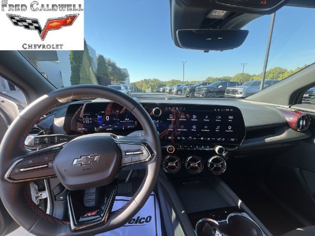 Used 2024 Chevrolet Blazer EV RS AWD/4WD image 10