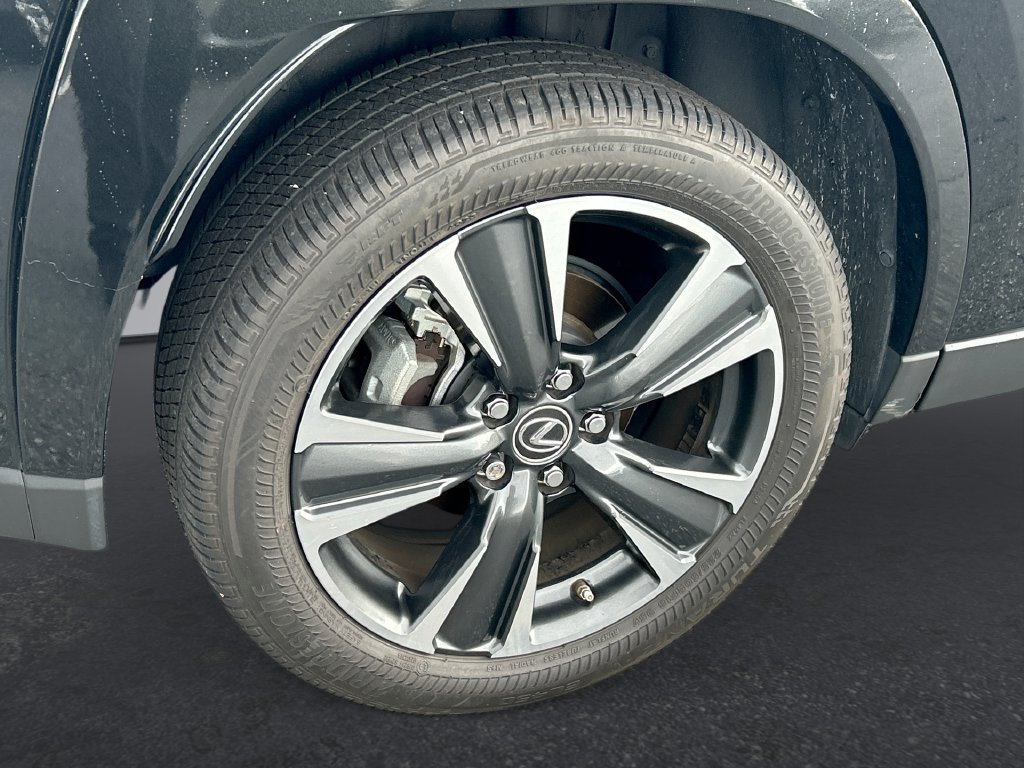 Used 2024 Lexus UX 250h FWD w/ Premium Package image 17