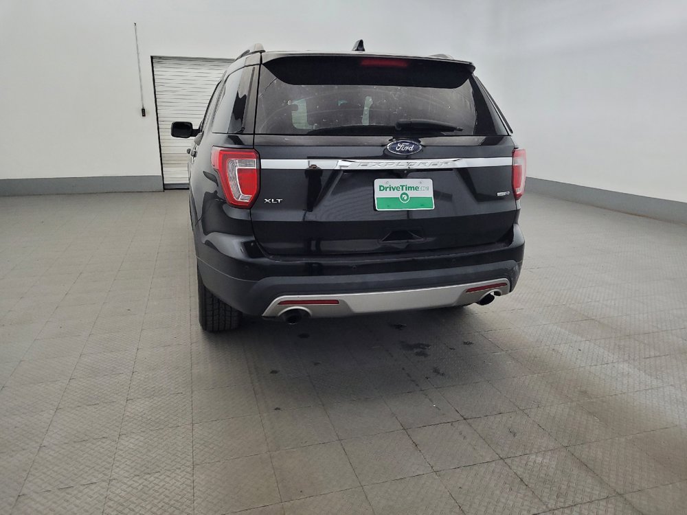Used 2017 Ford Explorer XLT w/ Equipment Group 201A AWD/4WD image 6