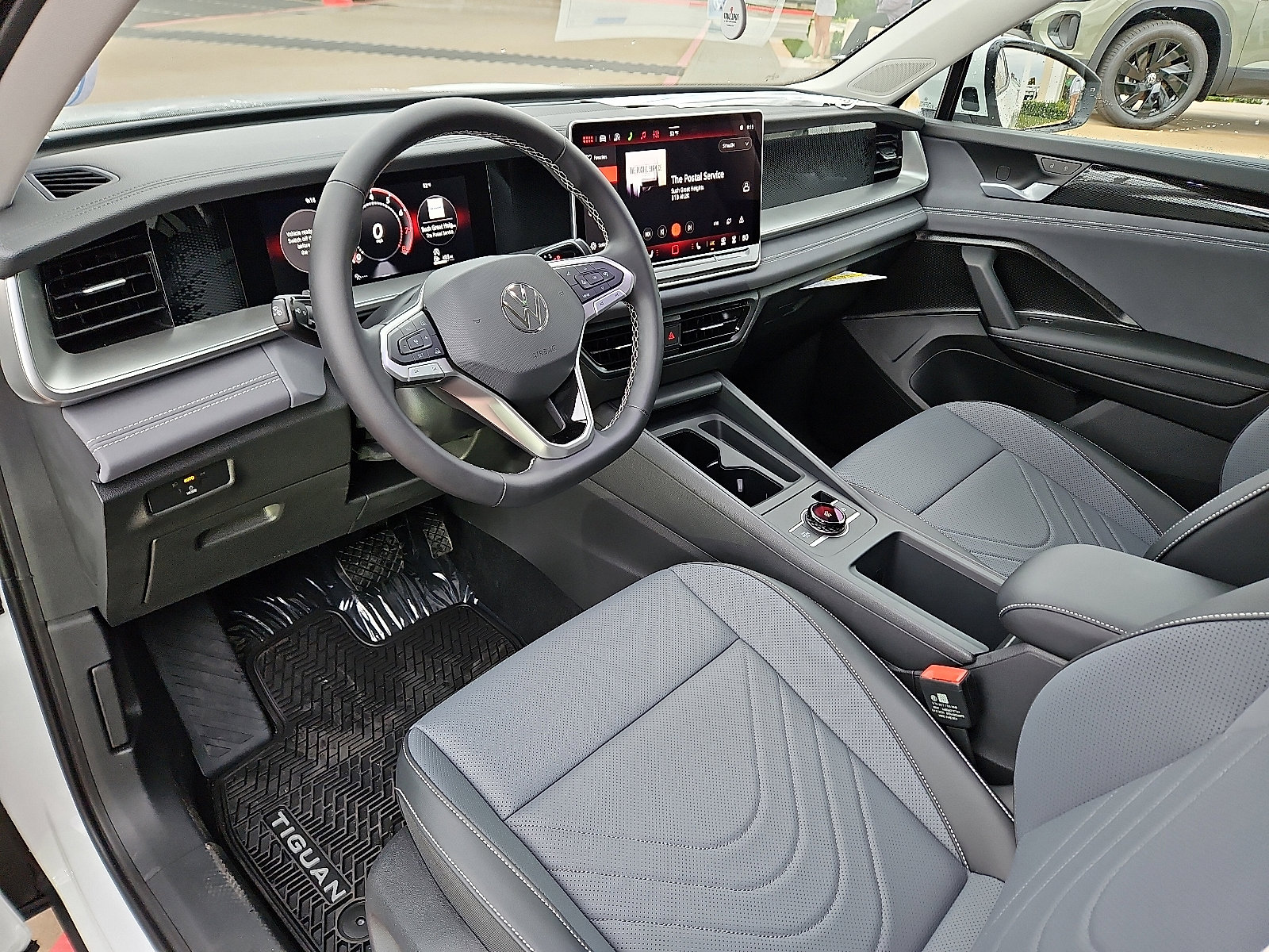 New 2026 Volkswagen Tiguan SE image 13