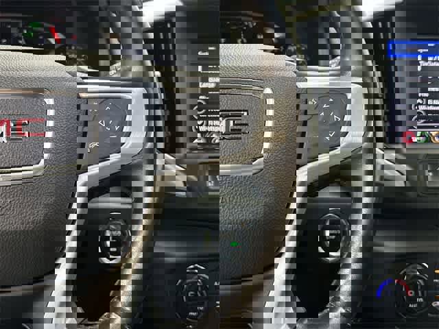 Used 2020 GMC Terrain SLE w/ Driver Convenience Package image 18