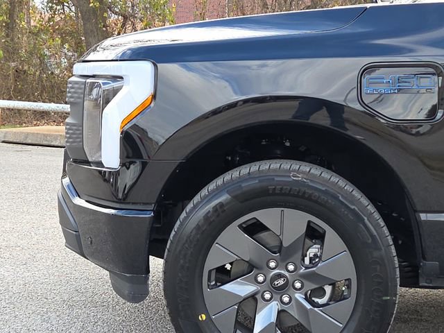 New 2025 Ford F150 Lightning Flash AWD/4WD image 5