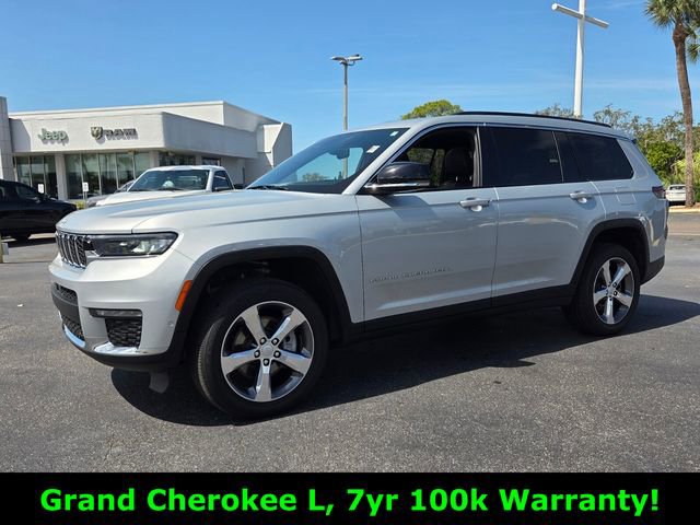 Certified 2024 Jeep Grand Cherokee L Limited w/ Luxury Tech Group II image 3