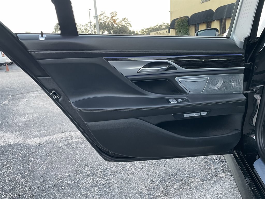 Used 2018 BMW M760i xDrive w/ Luxury Rear Seating Package AWD/4WD image 42