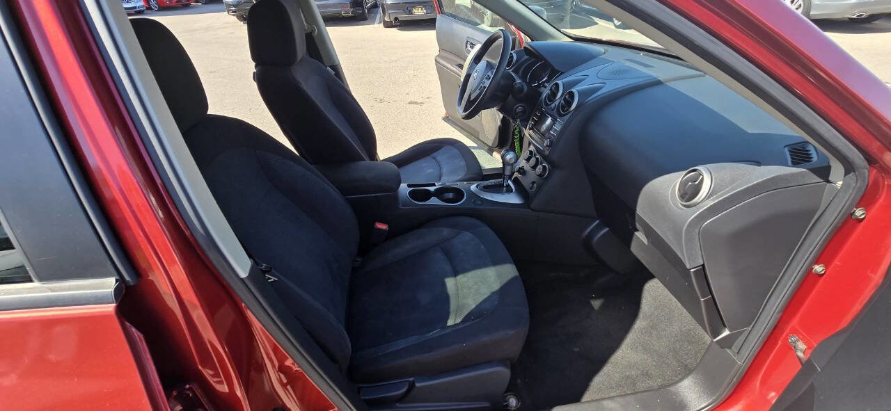 Used 2014 Nissan Rogue S w/ Convenience Package image 29