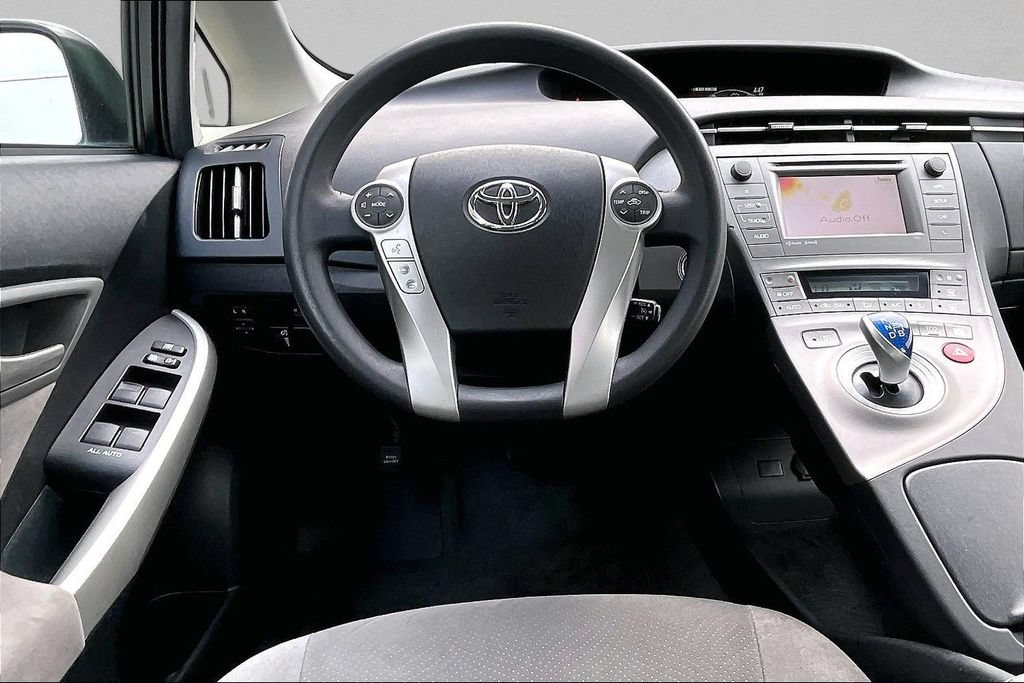 Used 2013 Toyota Prius Three w/ Solar Roof Pkg FWD image 9