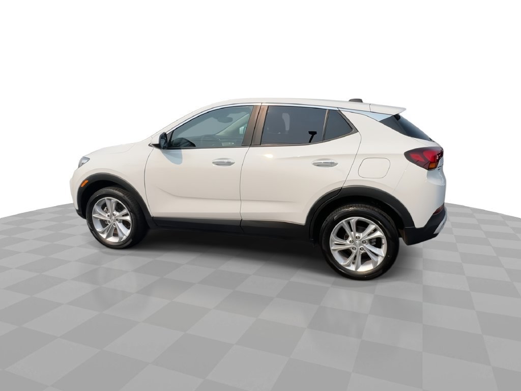 Used 2023 Buick Encore GX Preferred w/ Cold Weather Comfort Package AWD/4WD image 5