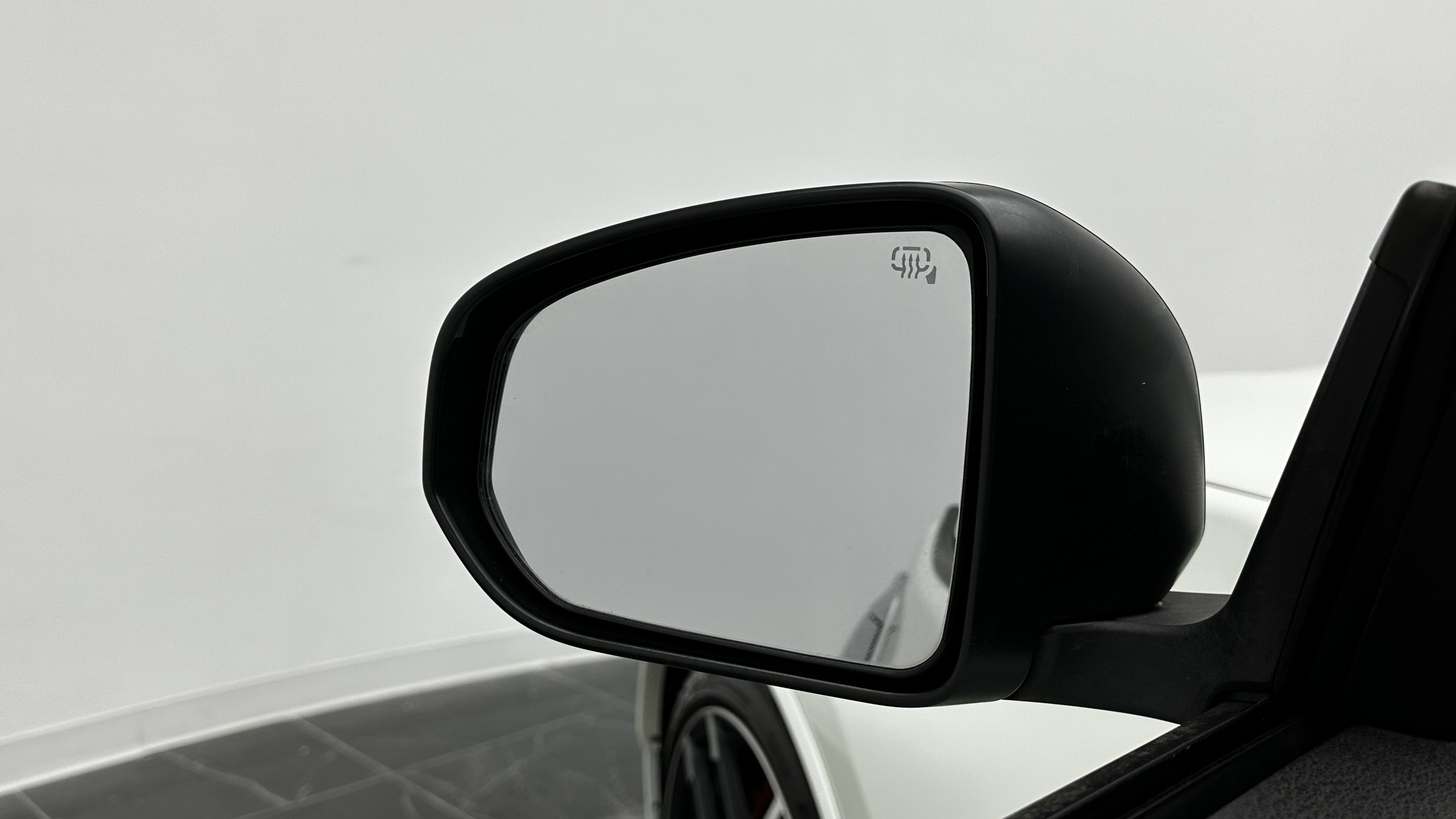 Used 2017 Nissan 370Z NISMO image 16