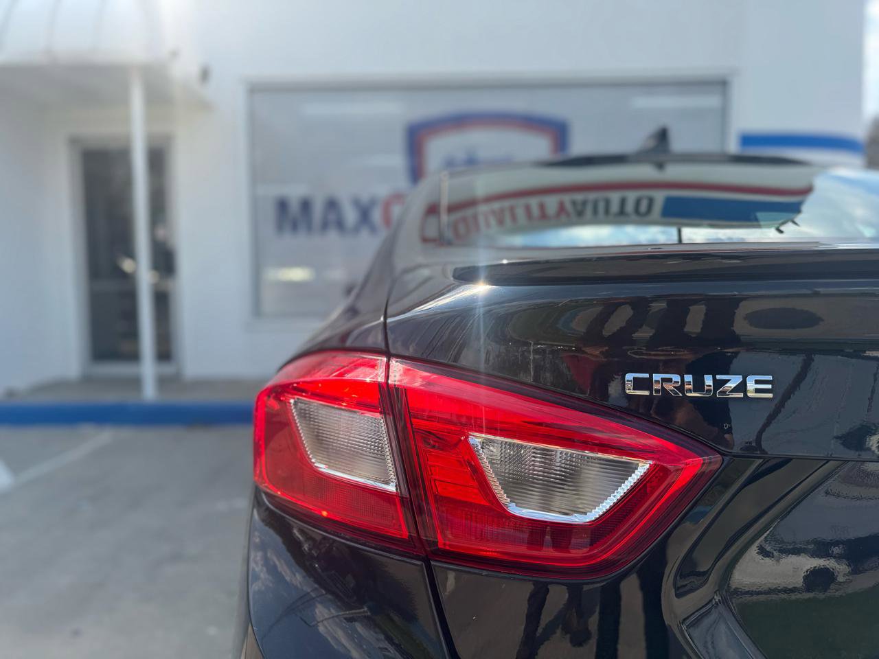 Used 2019 Chevrolet Cruze LT w/ Convenience Package image 27