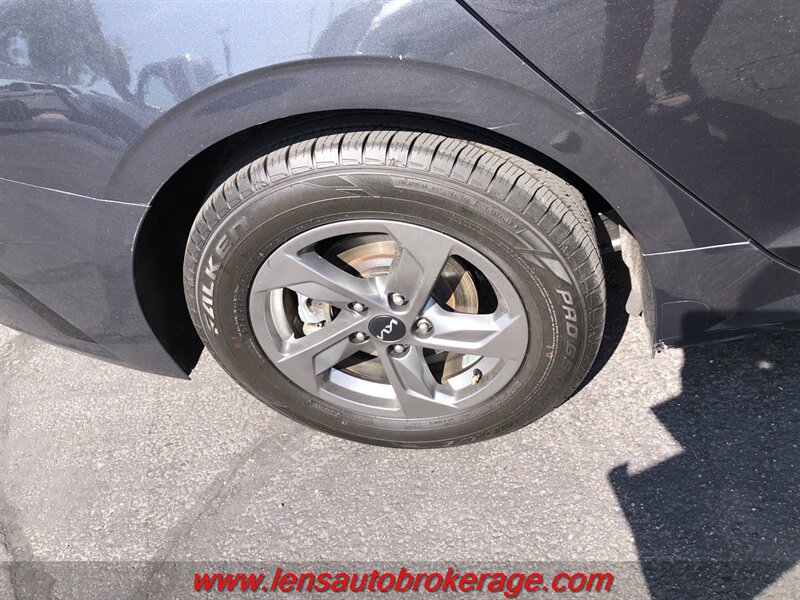 Used 2022 Kia K5 LXS FWD image 25
