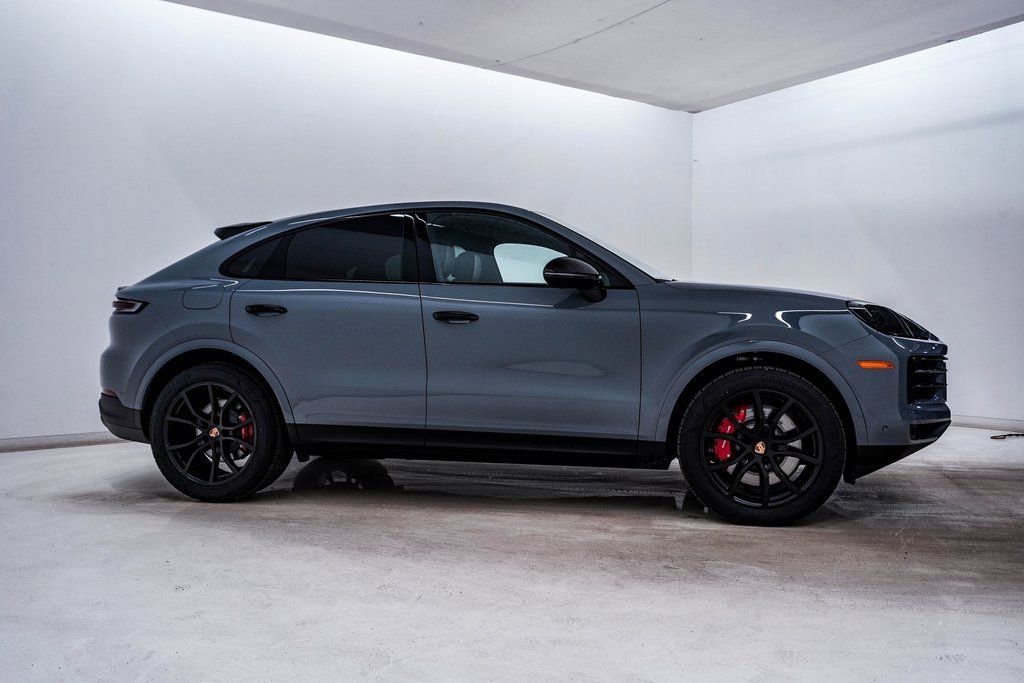 New 2026 Porsche Cayenne S image 9