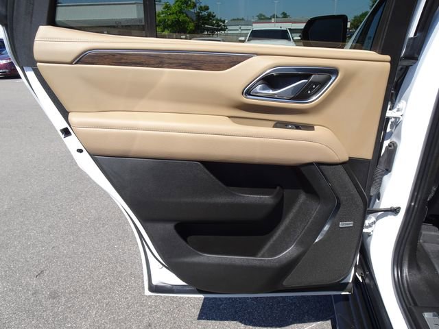 Used 2023 Chevrolet Tahoe Premier AWD/4WD image 16