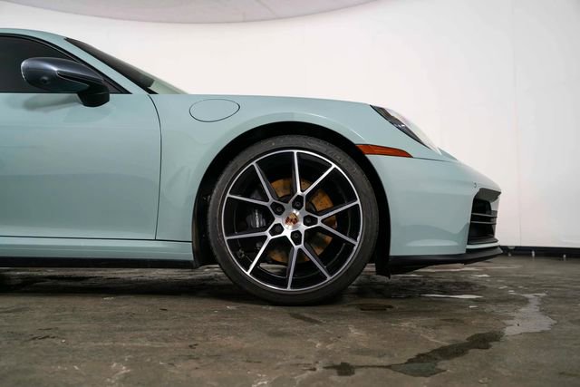 Used 2025 Porsche 911 Carrera T RWD image 11