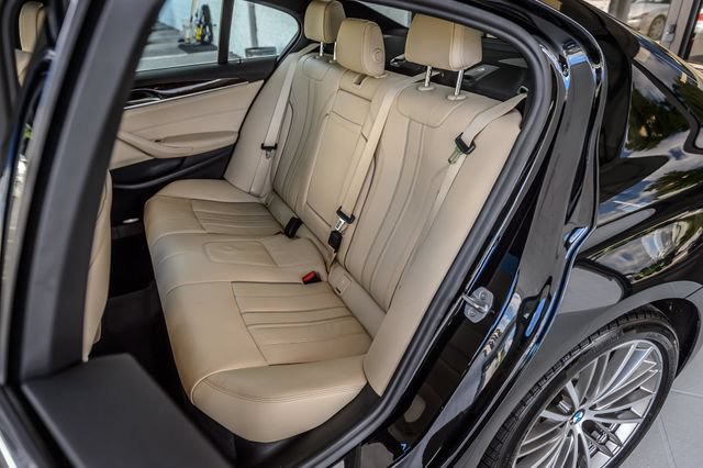 Used 2017 BMW 540i RWD image 41