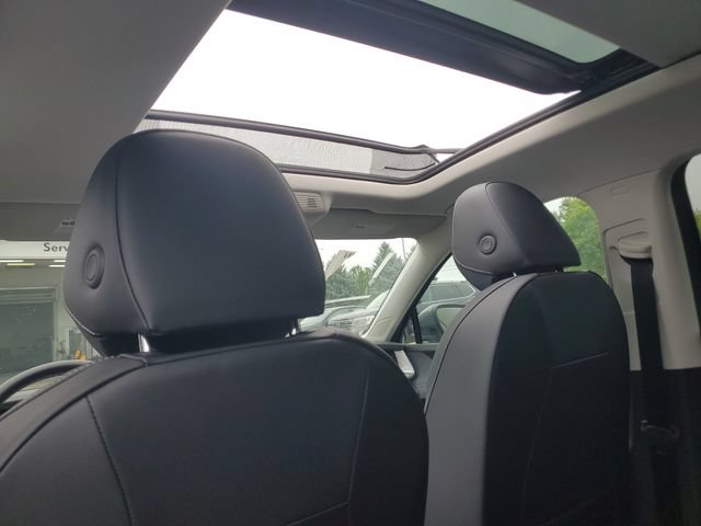 New 2026 Volkswagen Tiguan SE AWD/4WD image 10