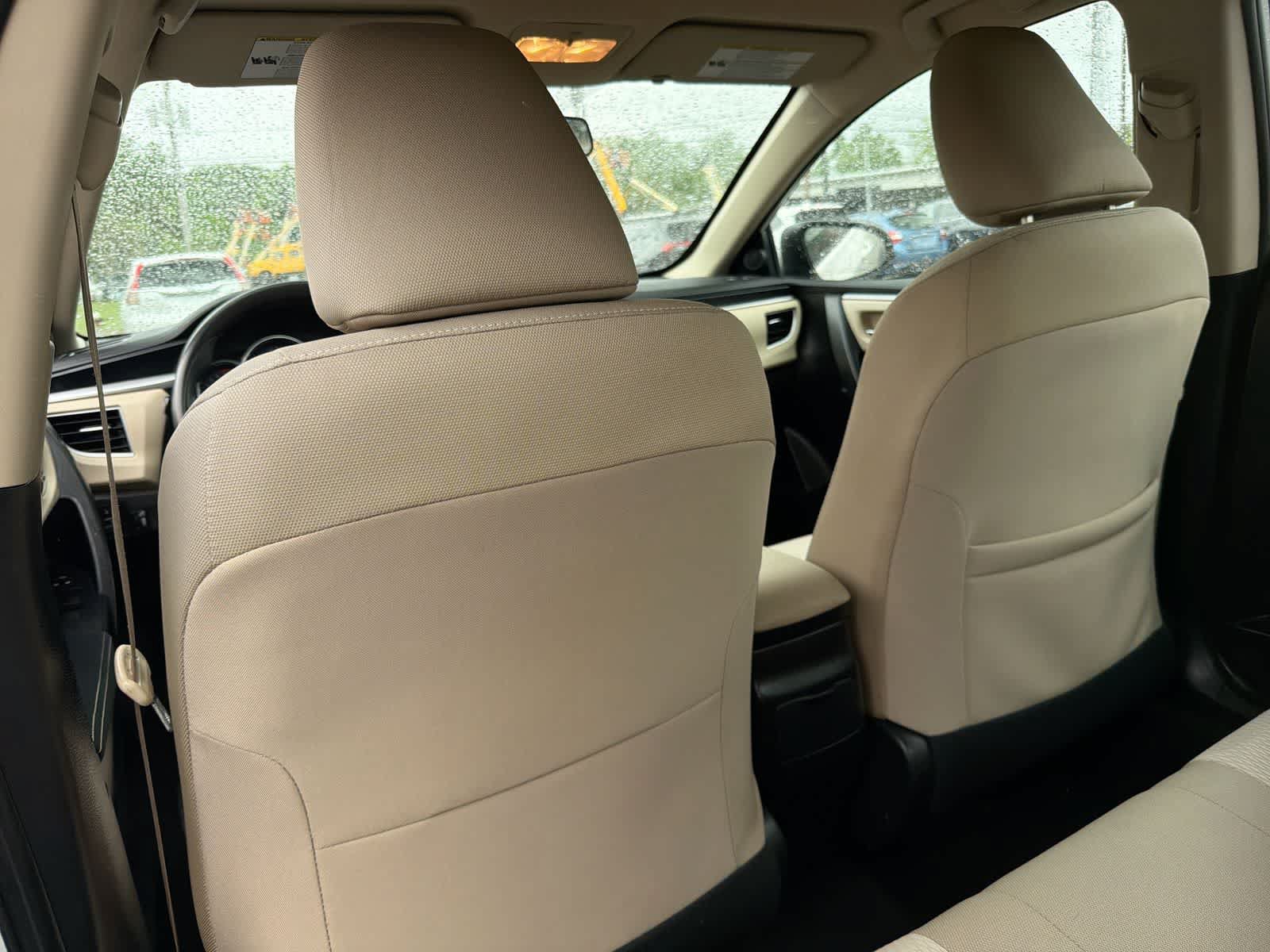 Used 2015 Toyota Corolla LE FWD image 19