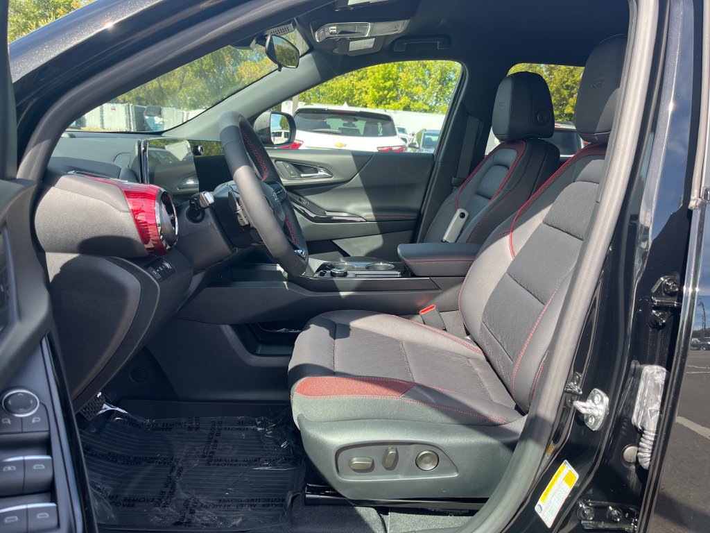 New 2027 Chevrolet Equinox RS w/ Convenience Package III AWD/4WD image 9