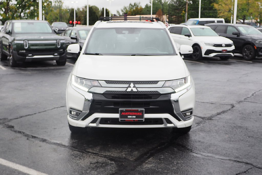 Used 2020 Mitsubishi Outlander GT AWD/4WD image 2