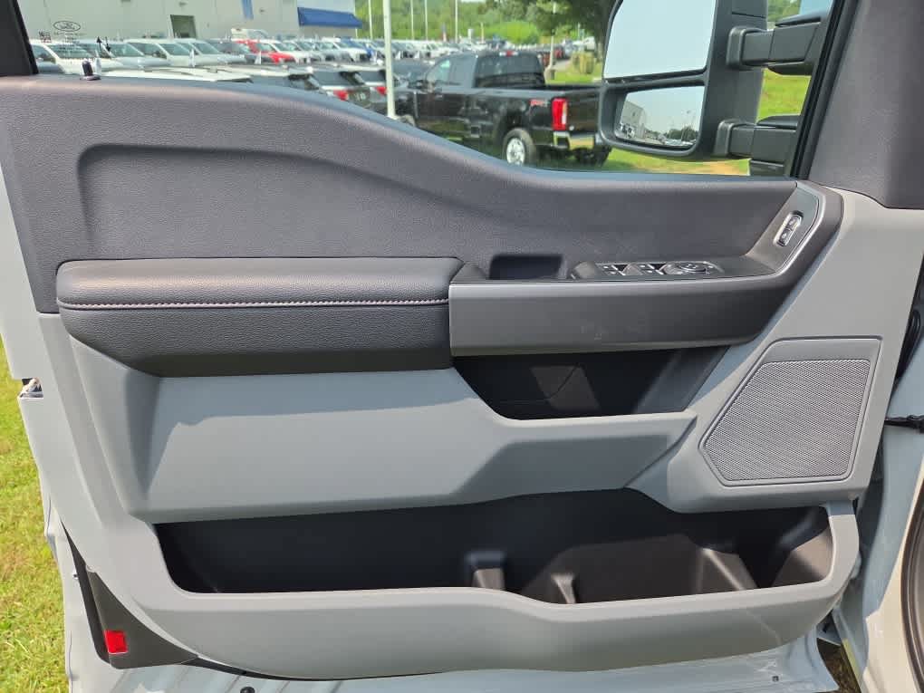New 2026 Ford F350 XLT AWD/4WD image 28
