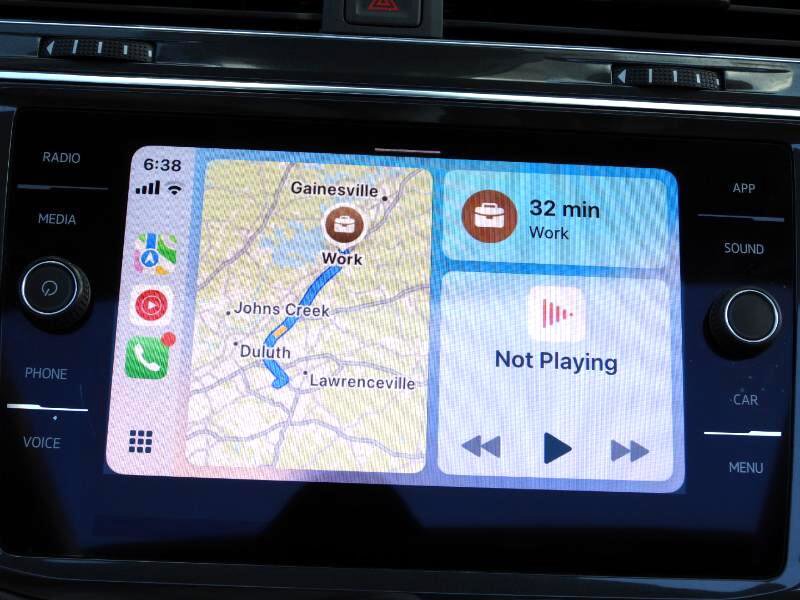 Used 2023 Volkswagen Tiguan SE w/ Panoramic Sunroof Package image 49