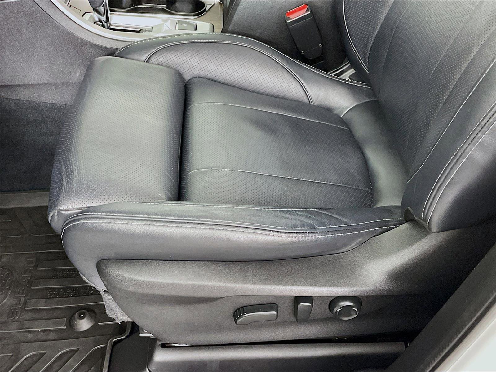 Used 2021 Subaru Ascent Touring w/ Popular Package #2A image 24