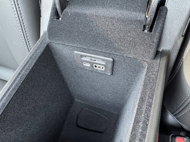 New 2025 Cadillac XT6 Luxury image 23