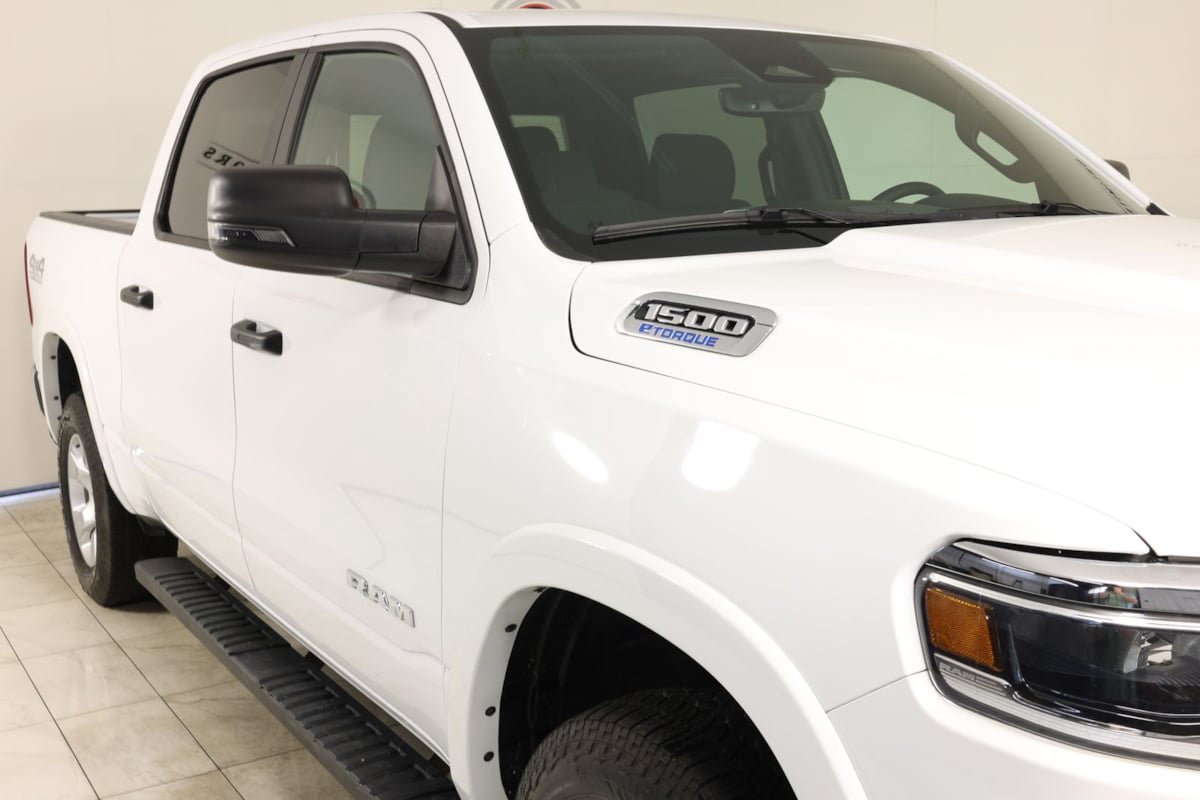 Used 2025 RAM 1500 Big Horn AWD/4WD image 38