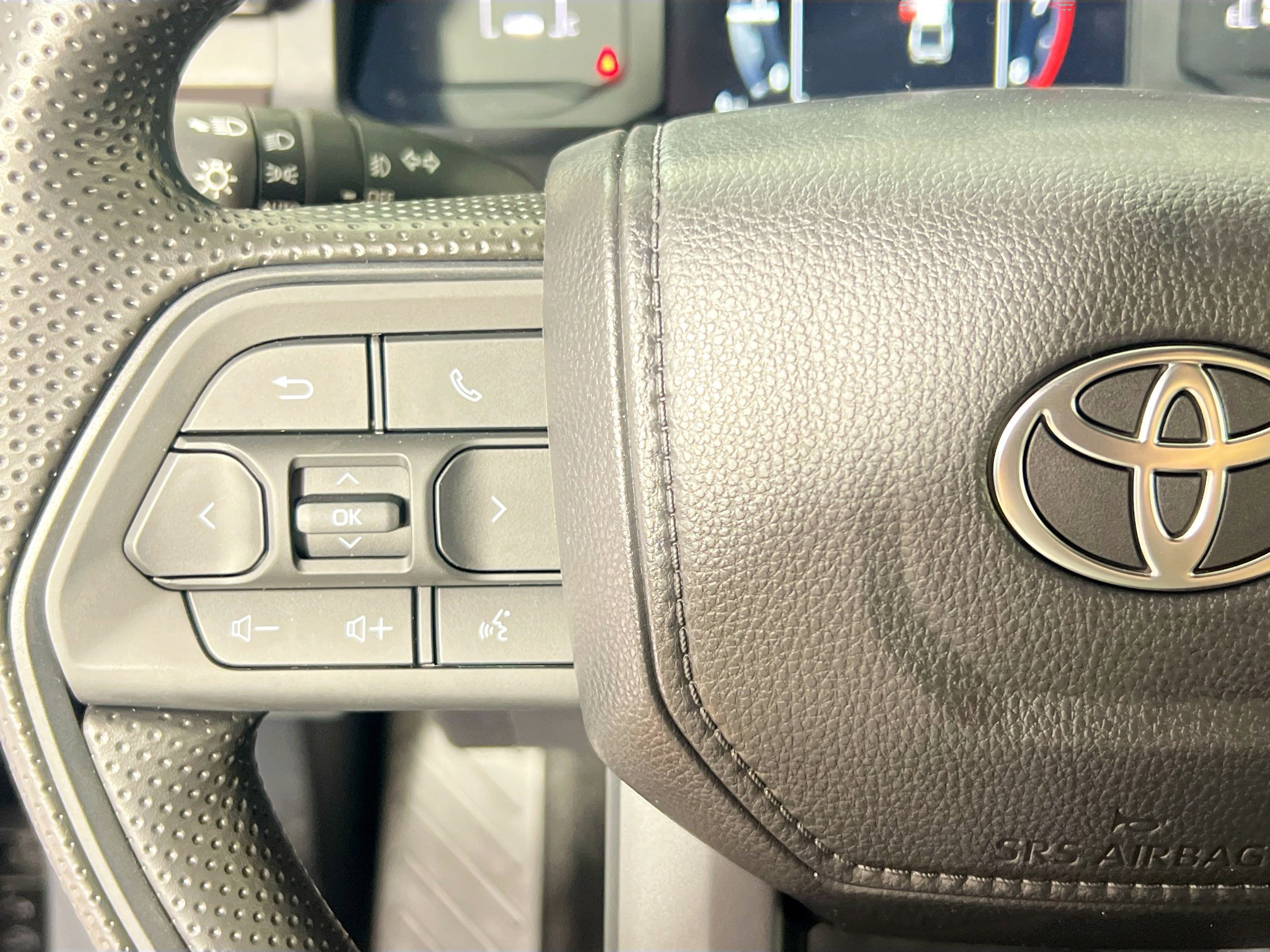 New 2025 Toyota Tacoma SR5 image 18