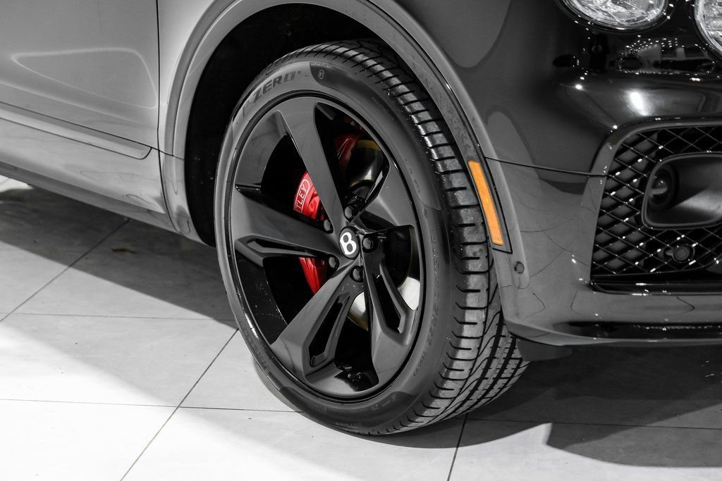 Used 2023 Bentley Bentayga image 64