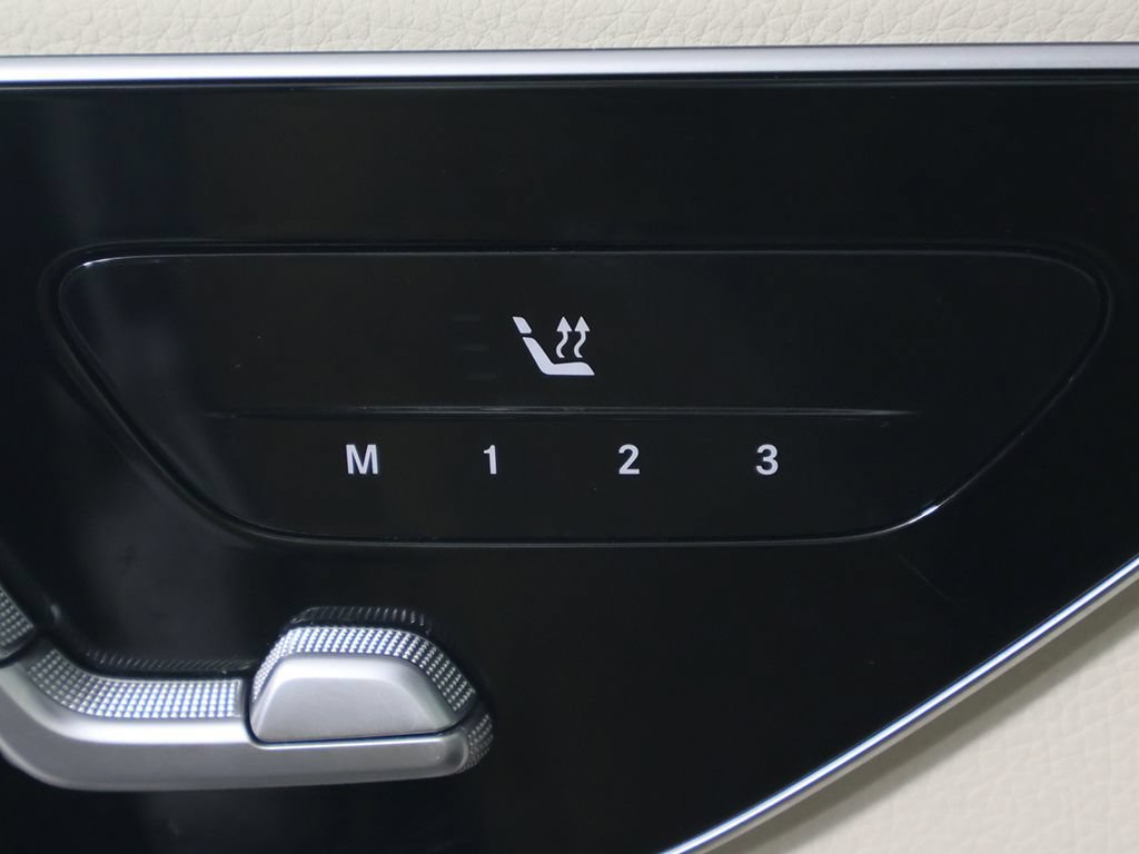 Used 2023 Mercedes-Benz C 300 4MATIC Sedan w/ Exclusive Trim Package image 36
