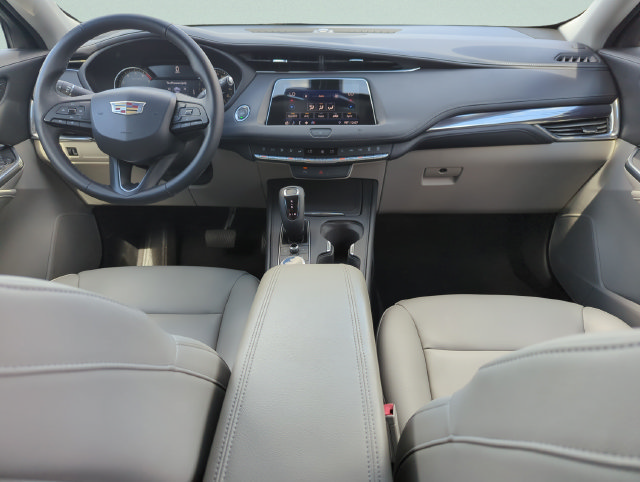 Used 2019 Cadillac XT4 Luxury FWD image 23