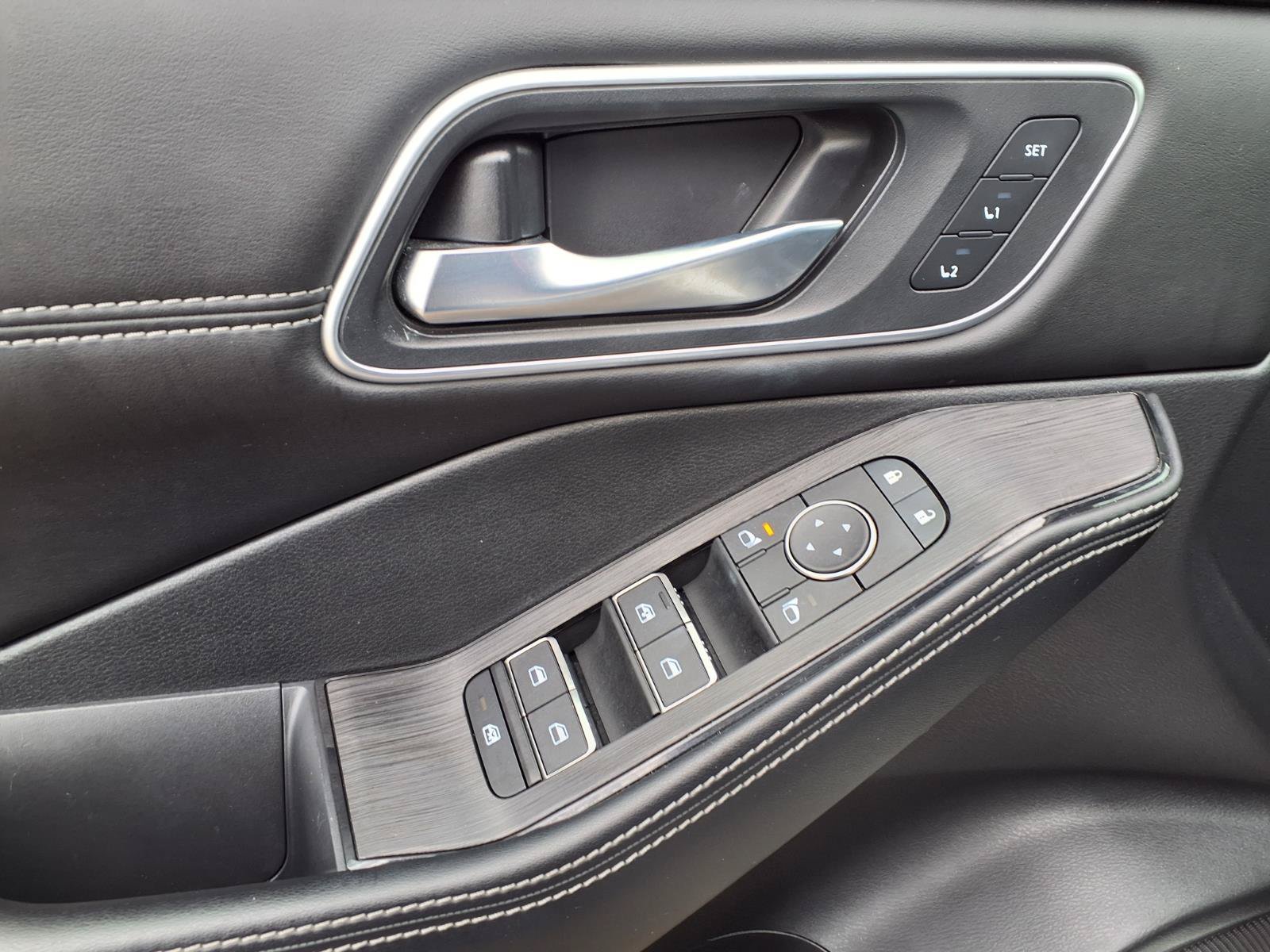 Used 2024 Nissan Rogue Platinum w/ Platinum Premium Package FWD image 25