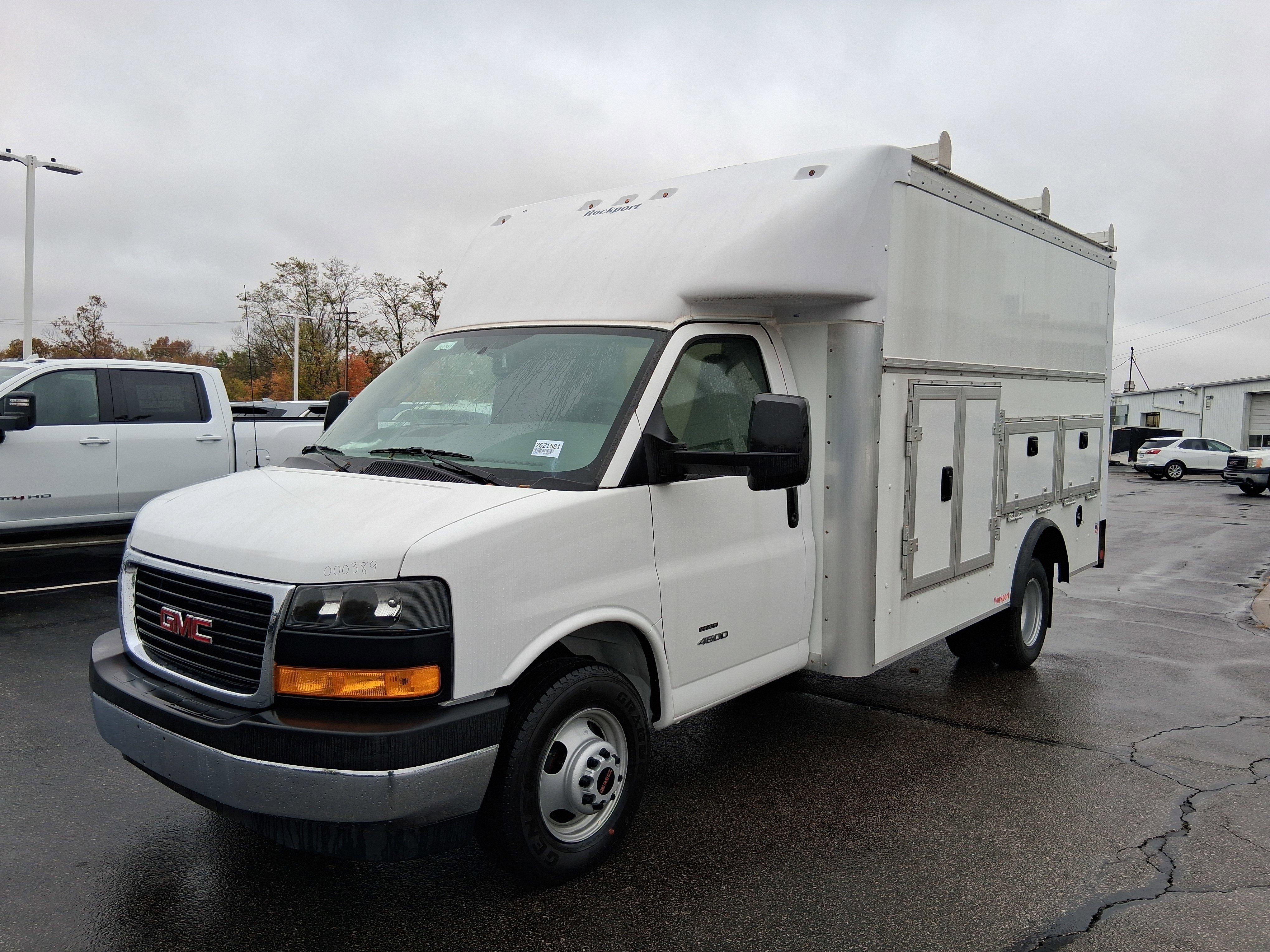 New 2025 GMC Savana 3500 w/ Power Convenience Package image 2
