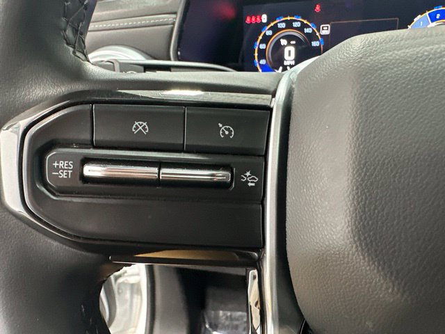 Used 2024 Chevrolet Colorado LT w/ LT Convenience Package II AWD/4WD image 16