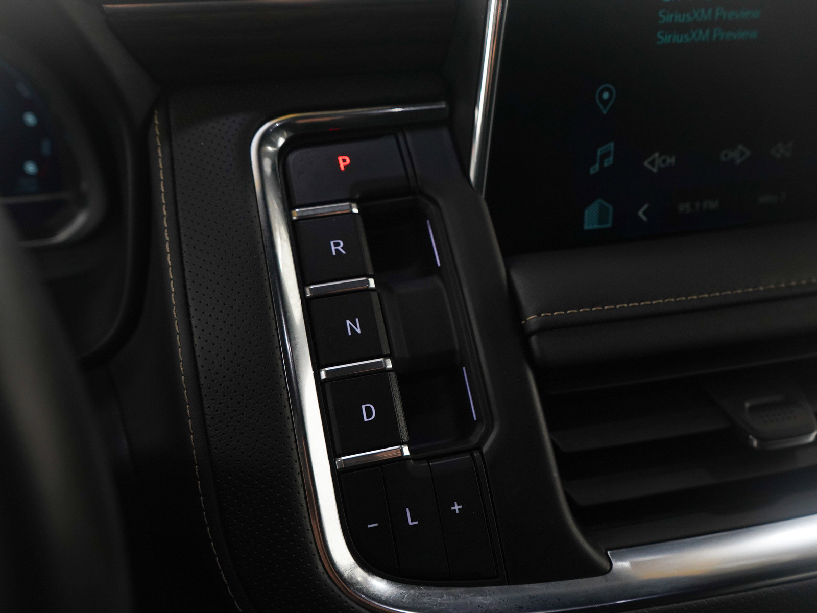 Used 2024 Chevrolet Tahoe Premier image 27