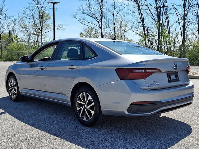 Used 2022 Volkswagen Jetta S image 7