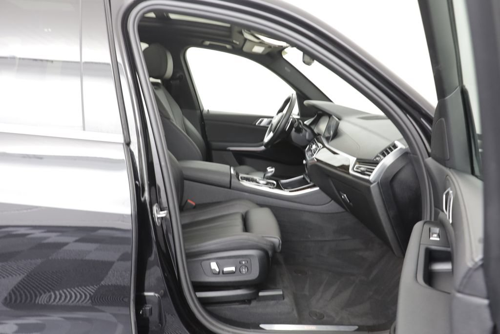 Used 2020 BMW X5 xDrive40i w/ Convenience Package AWD/4WD image 18